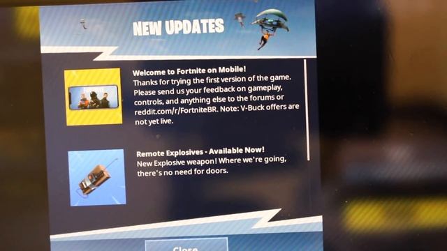 Fortnite Mobile on iPhone X! (Gameplay & First Impressions) смотреть онлайн