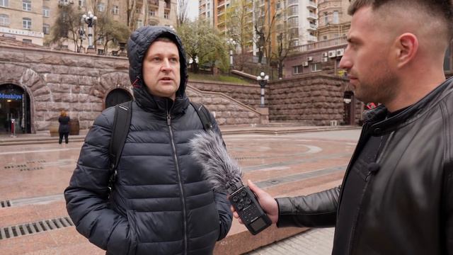 СКОЛЬКО ЛЮДЕЙ ХОТЕЛИ БЫ УЕХАТЬ ИЗ СТРАНЫ? смотреть онлайн