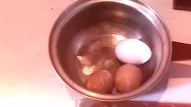 Как сварить яйца, чтобы они легко чистились смотреть онлайн