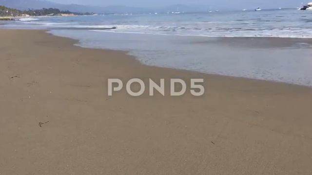 Waves Roil Along Coastline Santa Barbara California Time Lapse смотреть онлайн