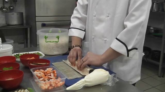 Классический рецепт приготовления ролла "Дракон" смотреть онлайн