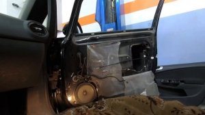 Снятие обшивки НЕ ОТКРЫВАЕТСЯ ДВЕРЬ ИЗНУТРИ #OPEL #CORSA
