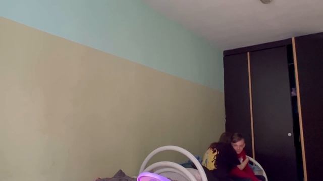 СДЕЛАЛА ПИРСИНГ!!! ЛЮТЫЙ ПРАНК??? смотреть онлайн