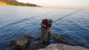 Рыбалка на Черном море с берега, делаем шкару.