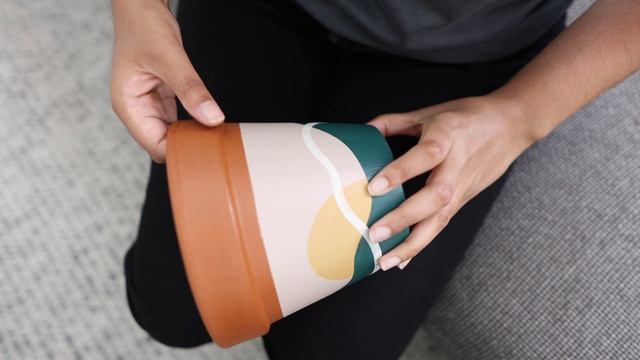 DIY Sun & Moon Terracotta Pots ☀☾ Beautiful boho decor + cute gift hamper ideas! смотреть онлайн