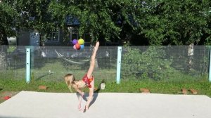 ХУДОЖЕСТВЕННАЯ ГИМНАСТИКА  ТАНЕЦ С БУЛАВАМИ