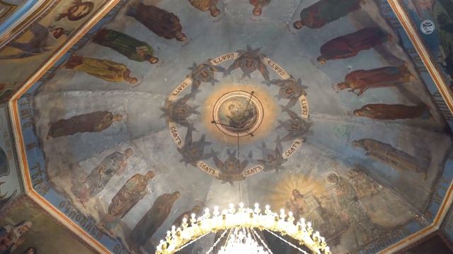 Воскресная литургия в Свято-Троицком кафедральном соборе Майкопа