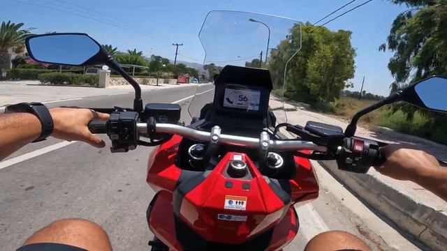 Test Honda Xadv 750 21 & Yamaha Mt09 2020 First Ride