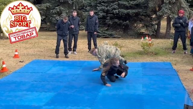 Девушки Самооборона Школа Милиции - Полиции смотреть онлайн