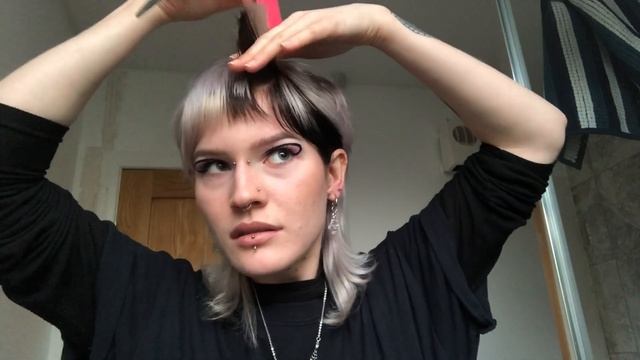 HOW TO CUT YOUR MULLET/SHAG FRINGE AT HOME смотреть онлайн