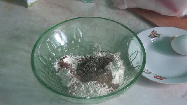 Жареная в кляре рыба. Рецепт самого лучшего кляра. Fish fried in batter смотреть онлайн