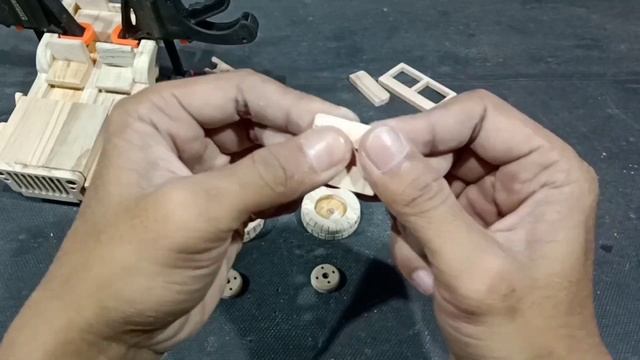Jeep Willys reborn - DIY wood cars смотреть онлайн