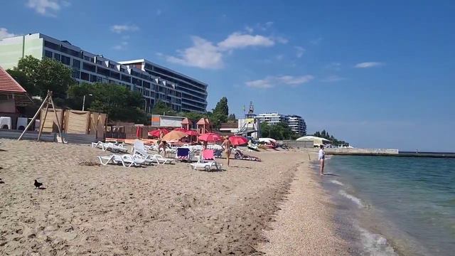 Одеса. Від Золотого берега до Аркадії вздовж моря . Пляжі , Кількість людей. 24.07.23 смотреть онлайн