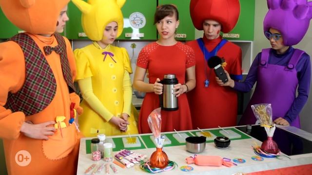 ?ЧаПиКи делают Карамельки? для зрителей! Мастер-класс по изготовлению леденцовой карамели. смотреть онлайн