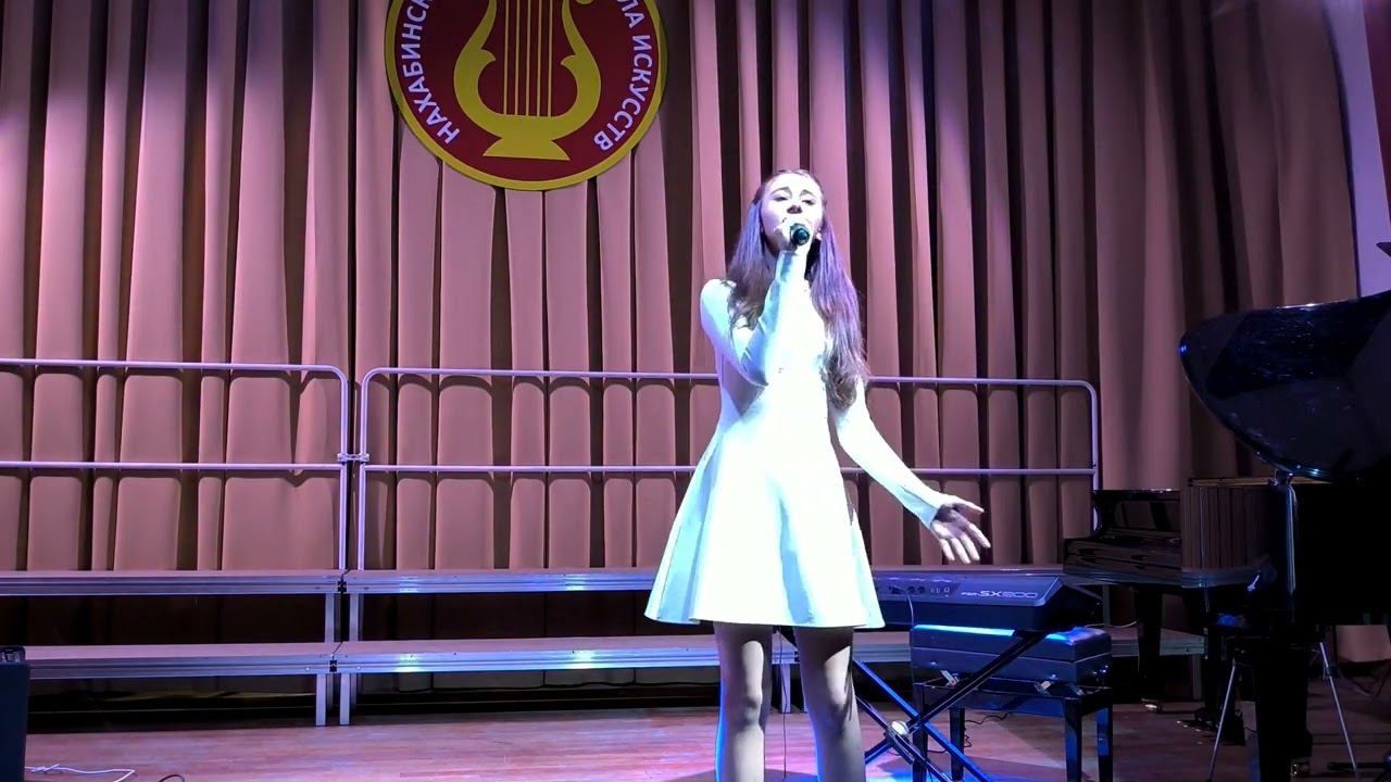 21. В. Паршута - «Месяц май». Исполняет Икизли Надежда смотреть онлайн