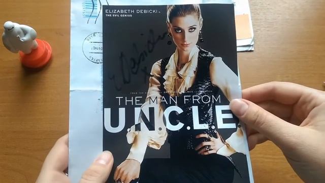 Автограф Элизабет Дебики (Elizabeth Debicki) смотреть онлайн