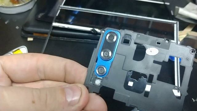 Поддельный Huawei из Поднебесной смотреть онлайн