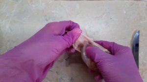 Как легко и быстро снять кожу с куриной ножки