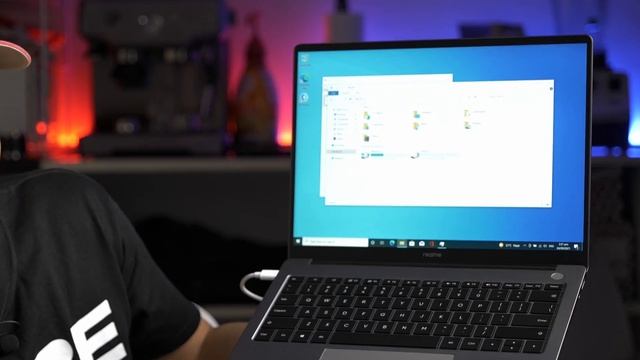 realme Book review: MacBook for Windows?! смотреть онлайн