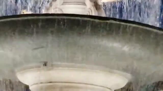 Opera del Bernini. Fontana di Piazza San Pietro in Vaticano / Фонтан Бернини на площади Св. Петра. смотреть онлайн