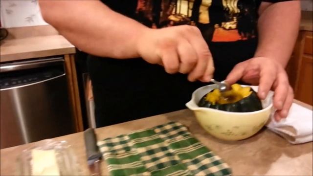 How to cook Fall Acorn Carnival Squash in the Microwave Recipe смотреть онлайн