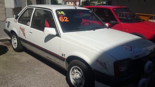 Opel ascona 1.8, in les preses, Girona смотреть онлайн