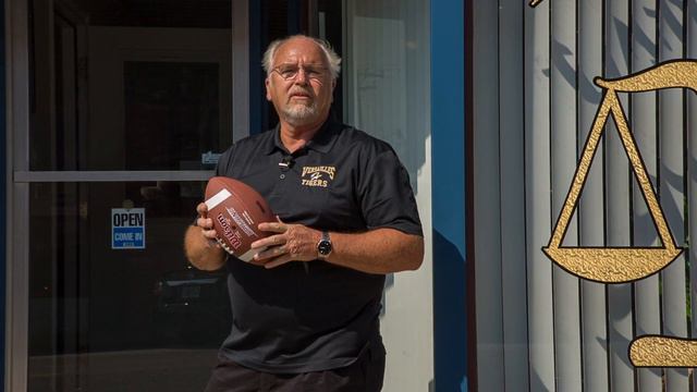 Howard Shrout Law Firm - Versailles, MO смотреть онлайн