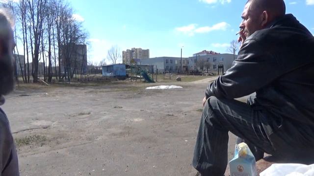ПОМОЩЬ НУЖДАЮЩЕМУСЯ ЧЕЛОВЕКУ = АНДРЮХА СЫТ И СЧАСТЛИВ смотреть онлайн