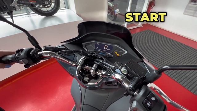 HONDA PCX 125: Watch THIS before your first ride смотреть онлайн
