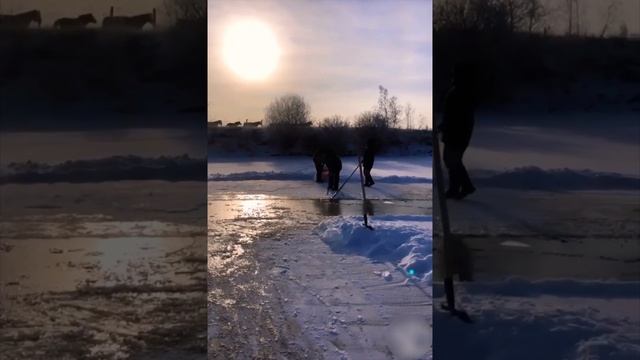 Завораживающее видео снятое в районе Тулагино при заготовке льда. #якутия #russia #лед #природа смотреть онлайн