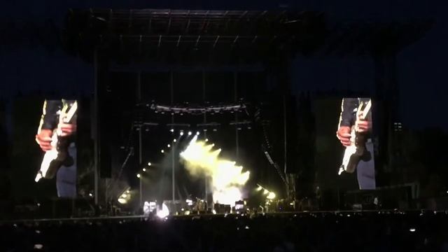 Pearl Jam - Even Flow ( Imola / Autodromo Enzo e Dino Ferrari ?? / Italia ) 25.06.22 European Tour смотреть онлайн