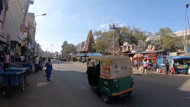 Индия Чем Кормят в Аэропорту. Бангалор безумная столица смотреть онлайн