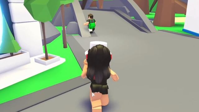 10 Types of people after they do a trade in adopt me.. смотреть онлайн