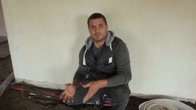 Стяжка пола. Все ключевые моменты того, как правильно сделать - Строительство дома с нуля. Выпуск 1 смотреть онлайн