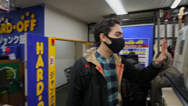 INSIDE Tokyo's hidden vintage Mac markets! смотреть онлайн