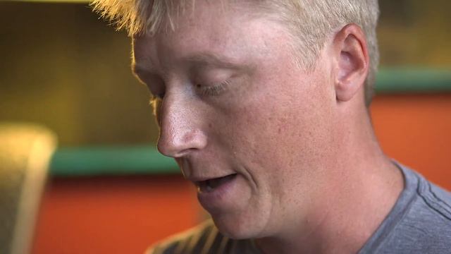 Omaha, Nebraska Wedding Video Featuring the Magnolia Hotel and the Living Room смотреть онлайн