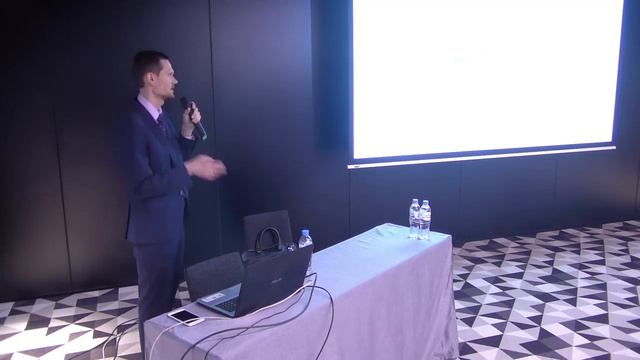 Александр Гущин - Автоматизация пайплайнов ML с помощью workflow менеджеров - DataStart.ru смотреть онлайн