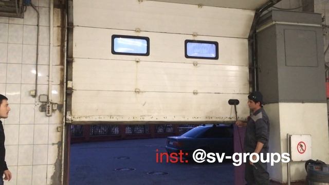 РЕМОНТ ВОРОТ на автомойке Замена пружин на секционных воротах (Салтыковская 51) смотреть онлайн