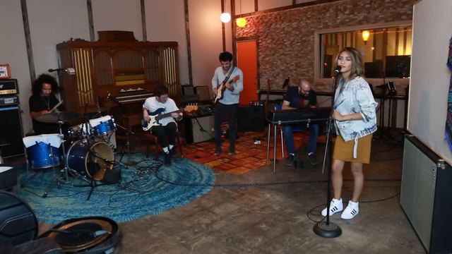 Somewhere Over The Rainbow - FUNK cover ft. Joanna Jones смотреть онлайн