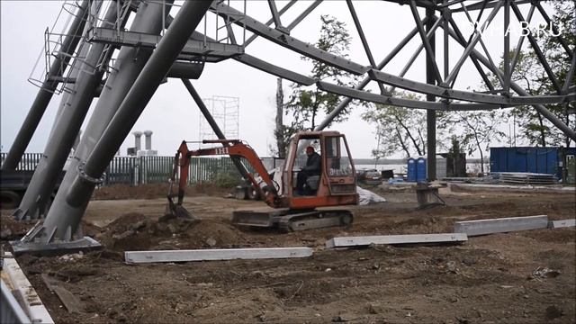 Благоустройство территории вокруг колеса обозрения на стадионе Ленина завершатся к дню города смотреть онлайн