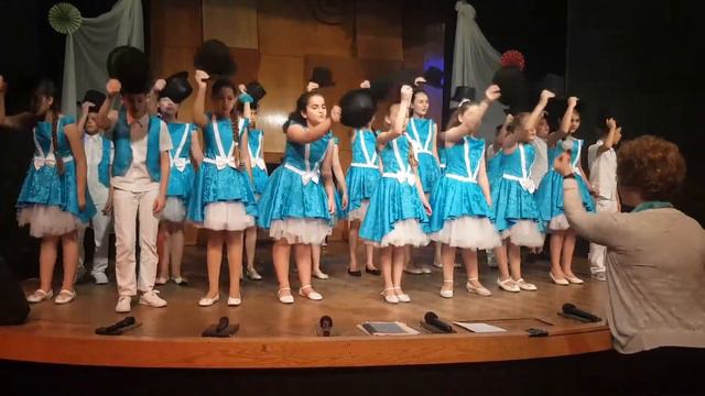 Hats. Галина Цукер. Цветы Израиля смотреть онлайн