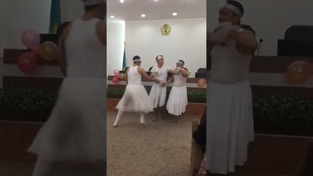 Танец маленьких лебедей смотреть онлайн