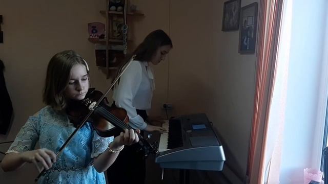 "Колыбельная Светланы" - Хренников. Корнеева Елизавета (скрипка), Меняйлова Алёна (синтезатор) смотреть онлайн