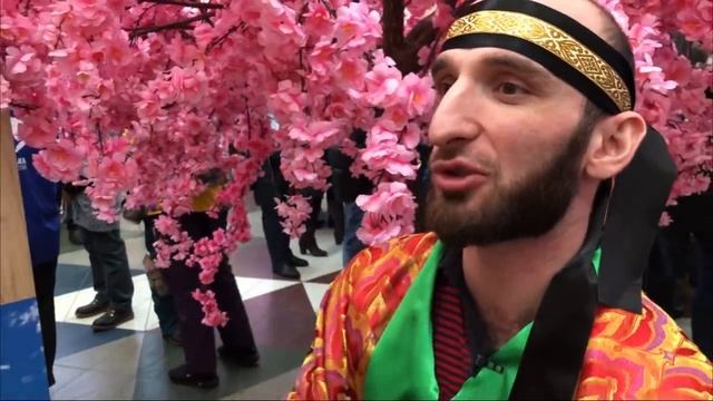 Омар на Фестивале японской культуры // Омар в большом городе смотреть онлайн