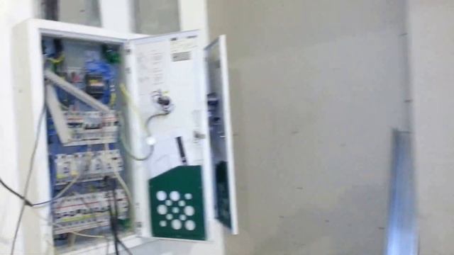 Электромонтаж в Тюмени - Иль Де Ботэ в ТЦ Гудвин. Начало работ. смотреть онлайн