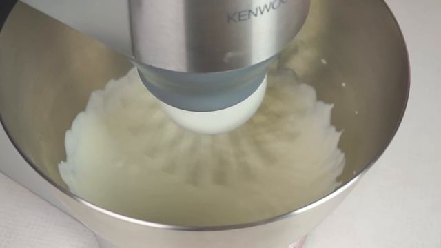 Йогуртовый торт | Простой торт с бисквитом и йогуртовым суфле смотреть онлайн