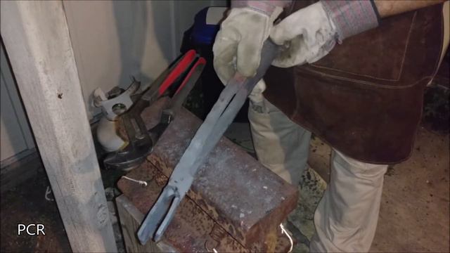 Make Blacksmith Tongs From A Lawnmower Blade - PCR Forge ( Without Tongs )