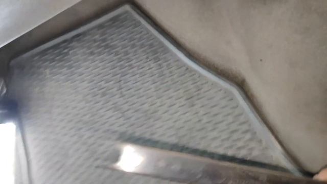 Замена фильтра салона Рено Кангу 2 / Replace inside air filter Renault Kangoo 2 смотреть онлайн