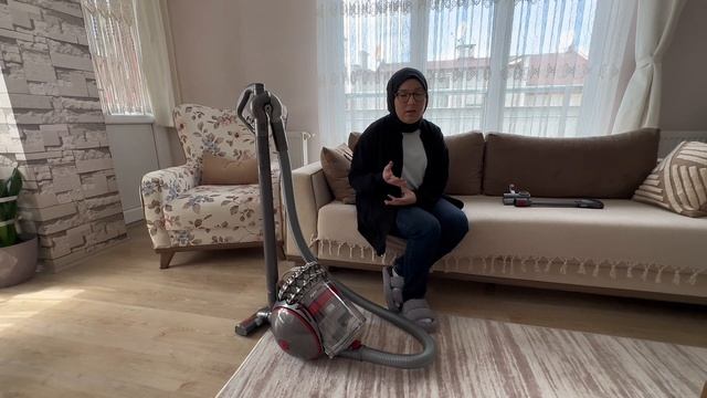 Dyson Cinetic Big Ball Animal Pro 2 / Neden Şarjlı Süpürge Değil De Elektrikli Süpürge Tercih Ettim смотреть онлайн