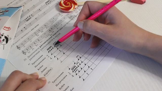 Сольфеджио для начинающих. Урок 14. Рабочая тетрадь Калинина 1 класс/ Музыка с Милли смотреть онлайн